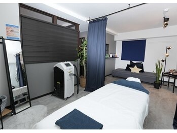 ケーナイン(K_nine)/清潔感のある店内