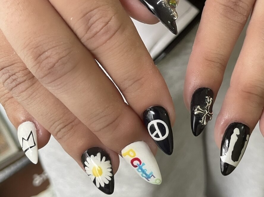 G-DRAGONネイル：PG012072332｜ゆびノさきのフォト