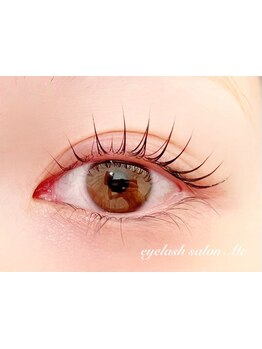 ナチュラル上品な目元にしたい