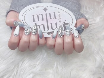 ミュウミュウ(miumiu)/春ネイル