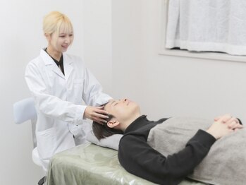 スキンジム(SKIN GYM)の写真/【美容師による施術!!】育毛促進ヘッドスパで、頭皮ケアと癒しが同時に叶う◇自宅ケアアドバイス付♪
