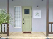 ラグゼ(Ra-Xe)の雰囲気（南国の雰囲気漂う入り口、落ち着いた空間で自分磨きをして下さい）