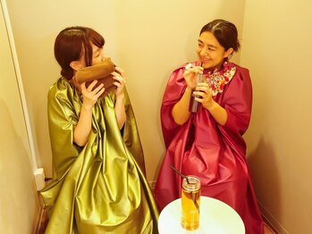 サロン ヒゴロ(SALON HIGORO)の写真/ペアでのご来店大歓迎☆当店で若よもぎ蒸しをお得に体験♪身体の芯から温め血行促進に◎