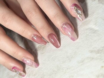 ジェルベーラ(Gerbera)/ピンクの上品なニュアンスネイル