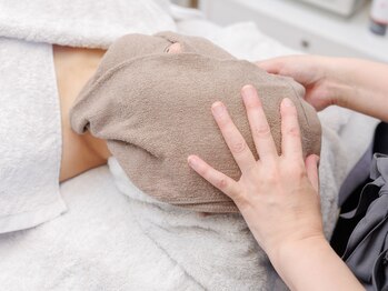 クラリス(Clarice)/ホットタオルで毛穴を開かせます