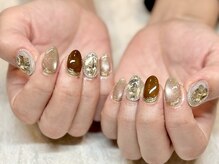 ジョリフィーユ(joliesfilles)/ビジュー敷詰ネイル　8300円