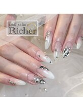 エスフィーネイルサロン リシェル(Esfy nailsalon Richer)/ジェル　ホワイト×マグネット