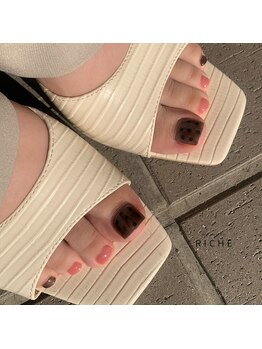 シースルードットネイル