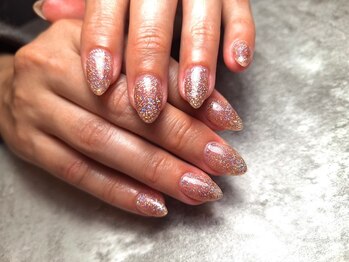ユコネイル 茨木(Yuko Nail)/フラッシュネイル/キラキラ