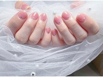 ルノリア(LUNORIA)/チークネイル ストーン10粒