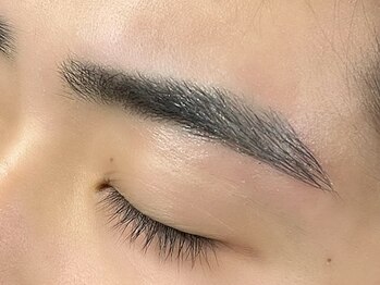 エサージュ 表参道店/アイブロウ/担当：岡田