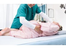 なおーる氣功整体院の雰囲気（整体の価値は変化と改善にある　●優しく整え、芯からなお～る！）