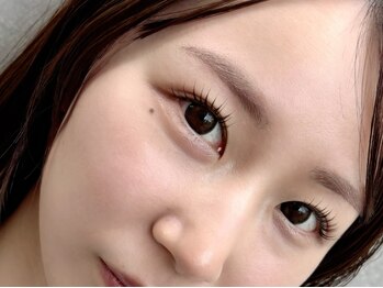 yomu eyenail/眉毛スタイリング+まつげパーマ
