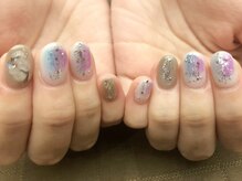 プラハネイル(+HER 美甲)/ニュアンス×天然石