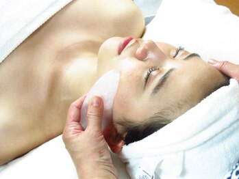 ミータイム(me time)/カッサによるアロママッサージ