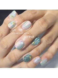 ショートネイルさんも貝殻ネイル