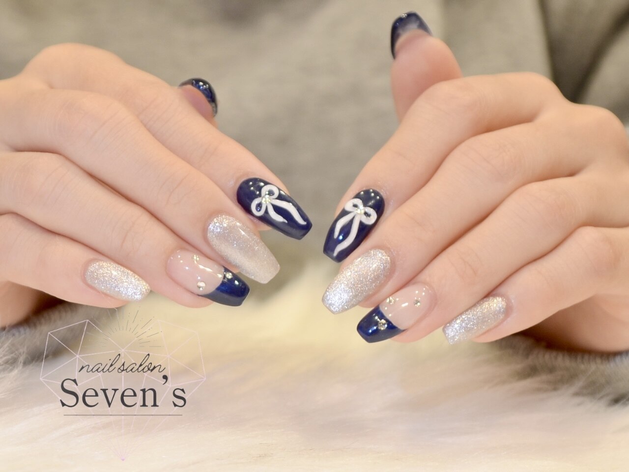 【オーダー】ネイルチップ　韓国ワンホンミラーフレンチネイビーキラキラリボンドット オーダー】ネイルチップ韓国ワンホンミラーフレンチネイビーキラキラ