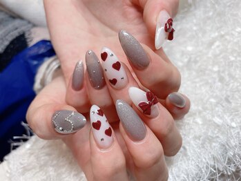 レアネイル 新宿(le'a nail)/手描きハートネイル