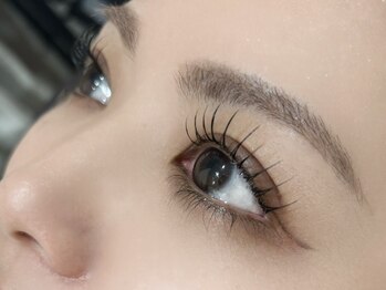 《まつげパーマ/パリジェンヌ/眉毛》FIERTE【フィエルテ】松戸【3月NEW OPEN】の写真/【小学生以上のお子様同伴OK】自分へのご褒美に!家事の合間に◎忙しいママの綺麗を応援♪