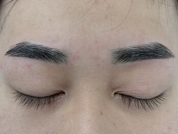 フォフォ 自由が丘店(Fofo)/平行ストレート眉