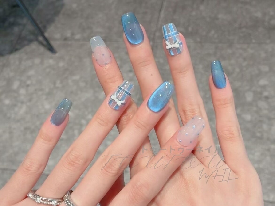 【オーダー】ネイルチップ　キラキラ　韓国ワンホン　フレンチネイル　リボン　ブルー ネイルチップ ブルー 水色 大人 韓国 ワンホン キラキラ リボン 蝶々