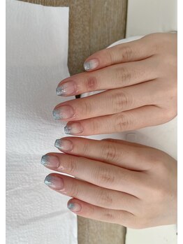 リノ(Lino)/ラメグラデーションネイル