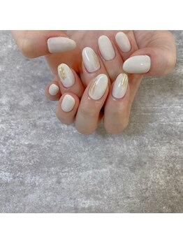 ソイン キタガタ(so-in kitagata)/ホワイトネイル