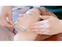 フローヴ(flove)の雰囲気（高級美白クリームでうっとりなめらかシェービングをしていきます）