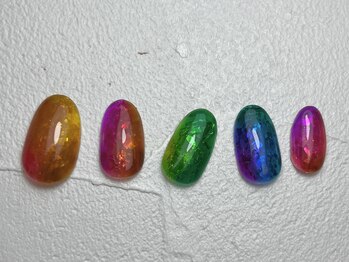 ネイルブレイク リリア(Nail Break lilia)/【初回オフ無料】カラフルネイル