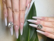 ユーアンドミー(U&Mi)の雰囲気（広々とした施術エリア、ゆっくりお過ごし下さい）