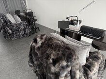 アヤネイル(Aya Nail)の雰囲気（ぎょうてん伊勢崎店様が道路の相向かいにございます。）