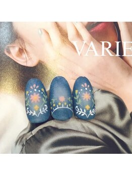 ヴァリエ(VARIE)/刺繍フラワー♪