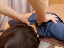 裕整体院/首こり・肩こりじわーっと押圧