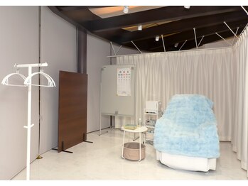 アイケアラボ 前橋店(アイケアLaBo)/施術ブース全体の様子