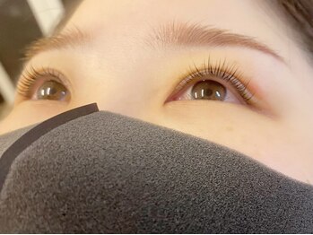 ピンクビー(Pink Bee)の写真/まつ毛でお悩みの方必見！プロの技術で理想のぱっちり目元を叶えます♪《まつ毛パーマ3500円♪》