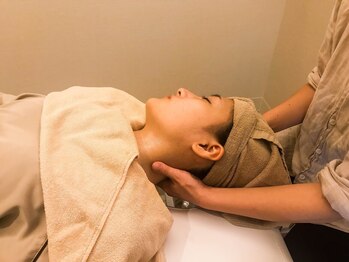 整体ソコモット 恵比寿店/首・肩アロマ15分でリフレッシュ