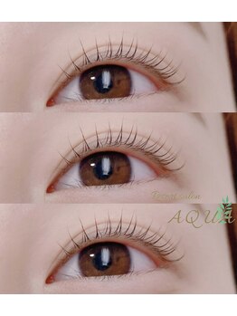 アクア(AQUA)/透明感のある目元に☆