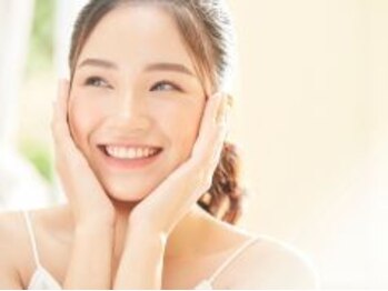 フォーユー 飯能店(Foryou)の写真/【毛穴ケア/透明感アップ】大人の美しさはお顔のうぶ毛ケアから化粧のリアップ、コラーゲン仕上げ