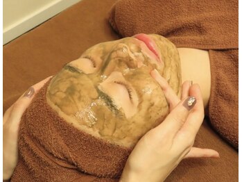 レヴール(reveur)/フェイシャル/ハーブピーリング