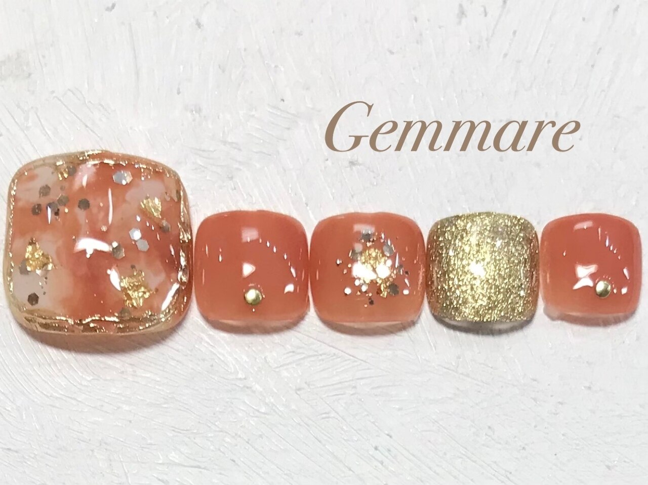 2025年-2026年冬トレンド】ニュアンスフットのネイルデザイン集｜人気