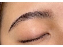 毛流れを整える☆【アイブロウラミネート】