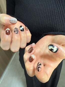 アズ ネイル(as nail)の写真/9:00～20:00まで営業◎お出かけ前やお仕事帰りにも気軽にご来店可能★ネイル×脱毛で爪も肌も美しく♪