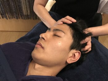 宙 塩釜店(そら)の写真/「仕事帰りに脳と首の疲れをすっきりリセット☆デキる男のためのドライヘッドスパ」