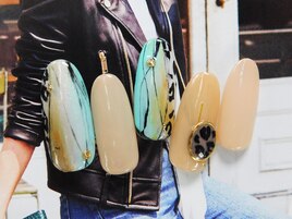 カジュアルベージュ