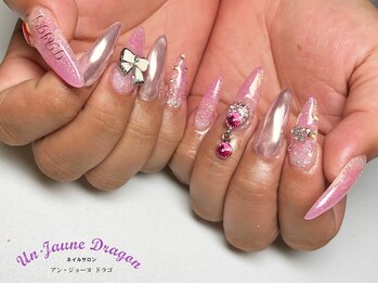 アン ジョーヌドラゴ/【ロングネイル】ピンクネイル