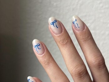 アイネイルズ 梅田店(I nails)/手描きリボンネイルシンプル