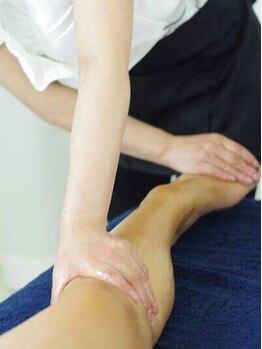 アロマスイーツ(AromaSweets)/リンパマッサージ/リンパ/肩こり