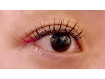 フリルアイビューティ 豊中店(Frill Eye Beauty)/