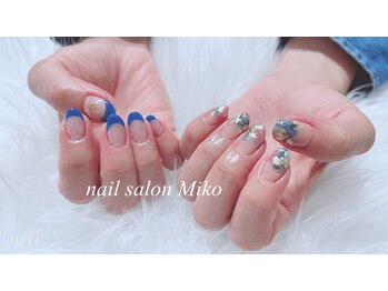 ミコ(Miko)/アシンメトリーニュアンスブルー