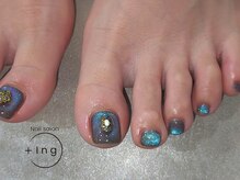 イング(+ Ing)の雰囲気(フットネイルもマグネットで☆)